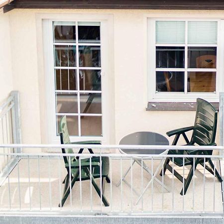 Apartmenthaus Chrischanshof Rostock Esterno foto