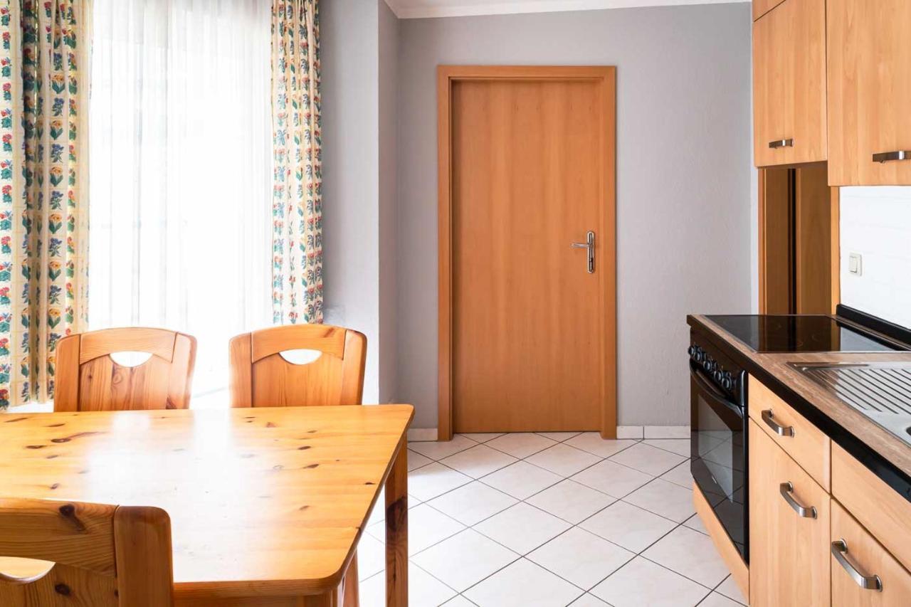 Apartmenthaus Chrischanshof Rostock Esterno foto