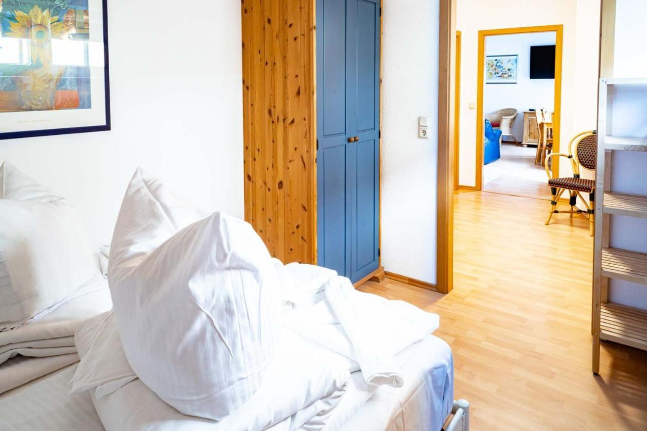 Apartmenthaus Chrischanshof Rostock Esterno foto