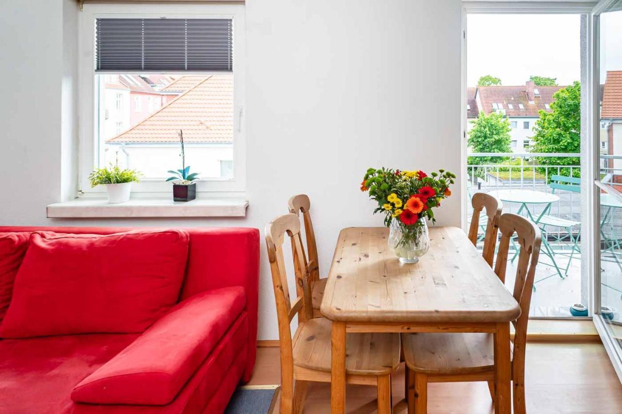 Apartmenthaus Chrischanshof Rostock Esterno foto