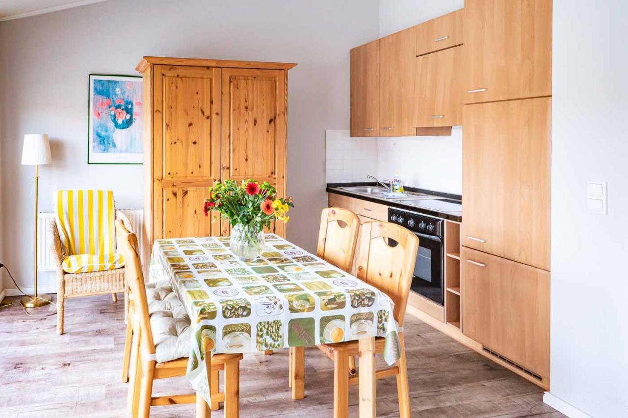 Apartmenthaus Chrischanshof Rostock Esterno foto