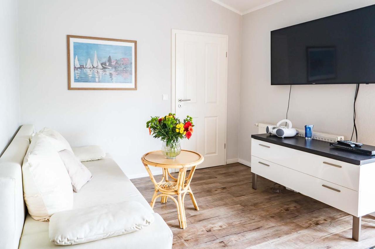 Apartmenthaus Chrischanshof Rostock Esterno foto