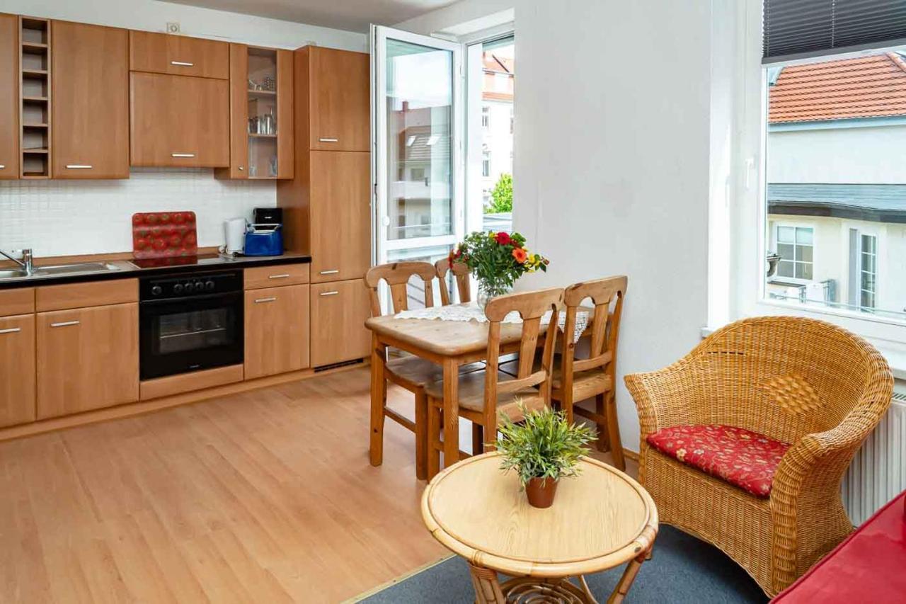 Apartmenthaus Chrischanshof Rostock Esterno foto