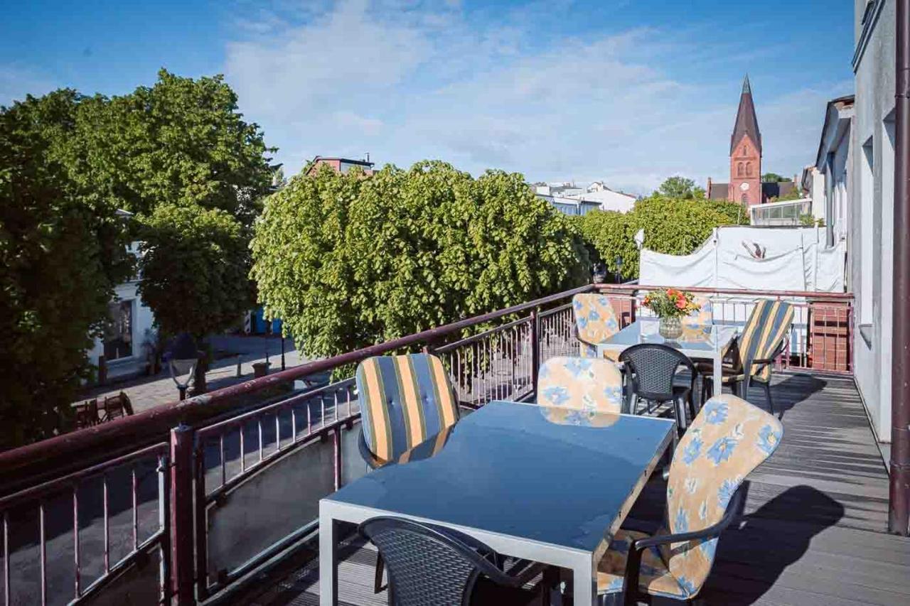 Apartmenthaus Chrischanshof Rostock Esterno foto